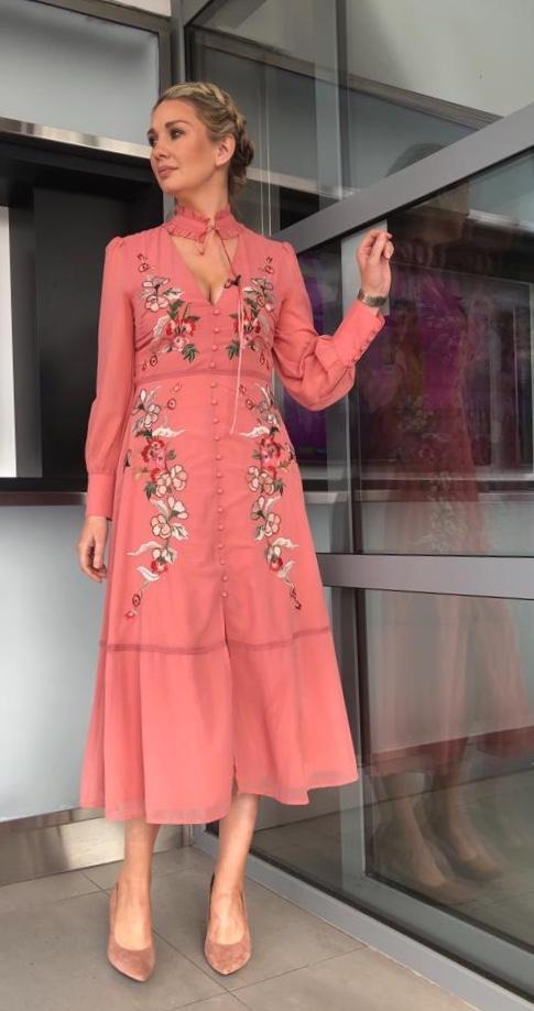 <a href="/daly_anna/">Anna Daly</a> is wearing <a href="/showroom_the/">The Showroom</a> this morning with shoes from <a href="/mintvelvet/">Mint Velvet</a> #WeekendAM