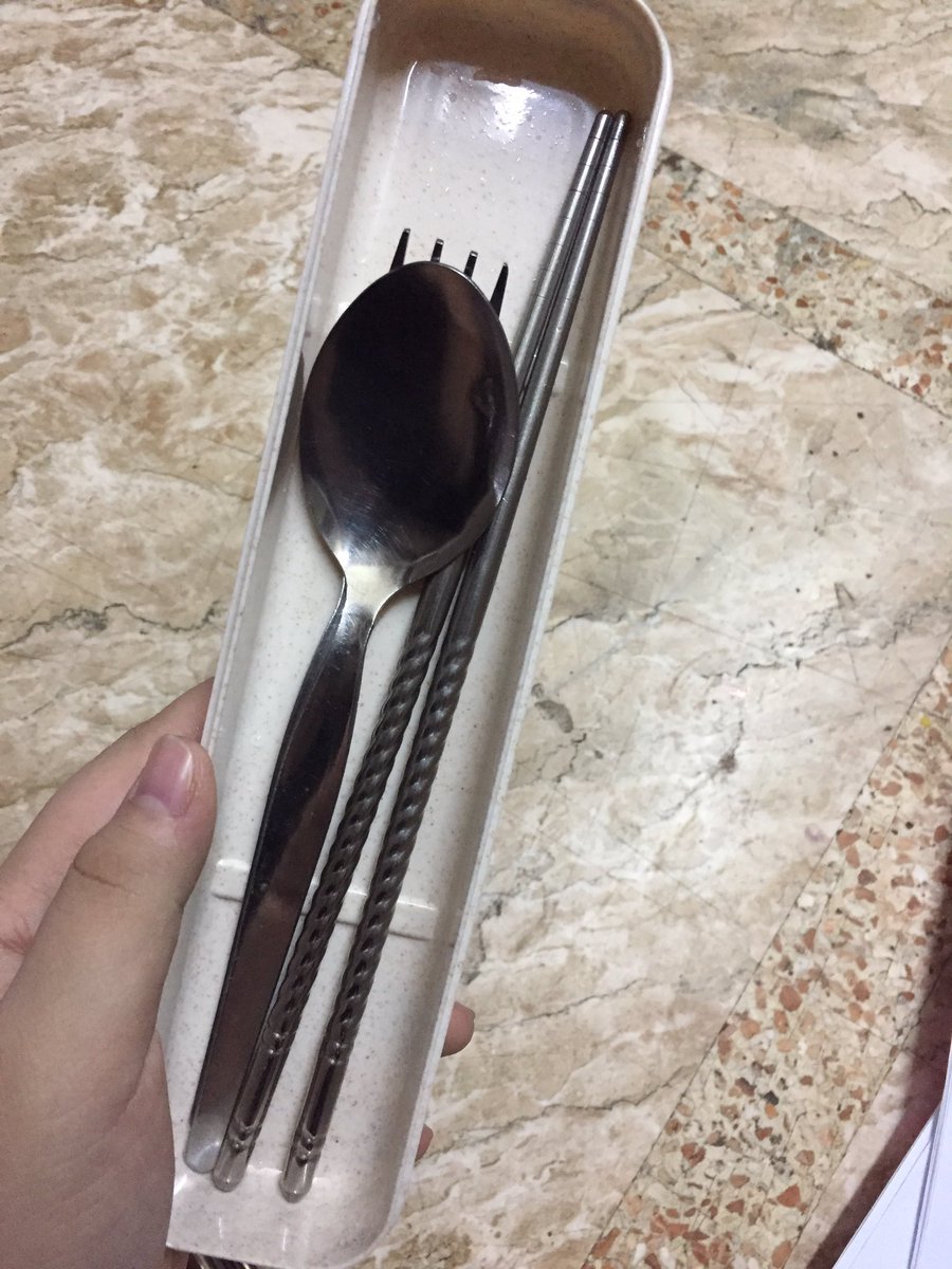 jieaee's tweet image. I have no fear when I would eat out because I have my own utensils with me! Sorry single use plastics!  #ItsNotMeItsYou #NOToSingleUse