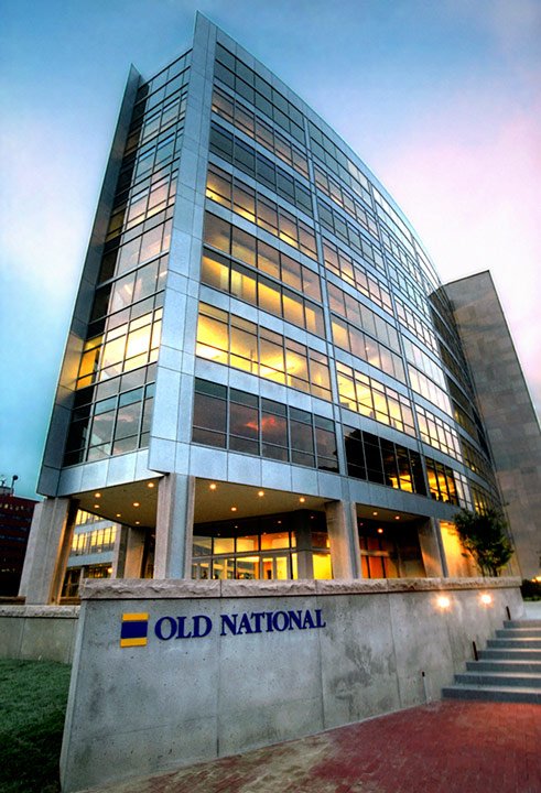Old_National's tweet photo. Old National Bank has been named one of @ethisphere World's Most Ethical Companies® for an 8th consecutive year. Find out about career opportunities with ONB and apply today. #careersinbanking

https://t.co/iZMdz1lAsk https://t.co/0JjbUujOQp
