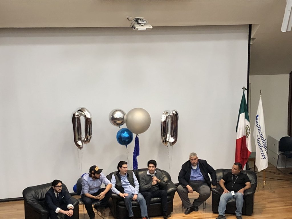 elda_quiroga's tweet photo. Más Ecos de esta semana, parte de nuestros #50AñosProgramando en el @TecdeMonterrey #CodingSince1969 #ISCTecdeMonterrey #ITCTecdeMonterrey #CodingTroughTheAges #IWD2019 https://t.co/HYMuP0oI98
