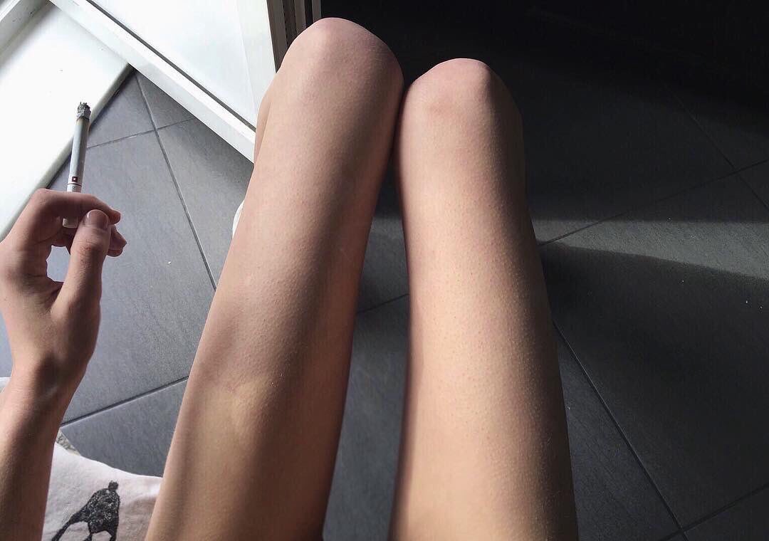 depressedlilbit's tweet photo. Morning #thinspiration #thinspo I would kill to be able to like like one of them... https://t.co/DrX0GnAyJ3
