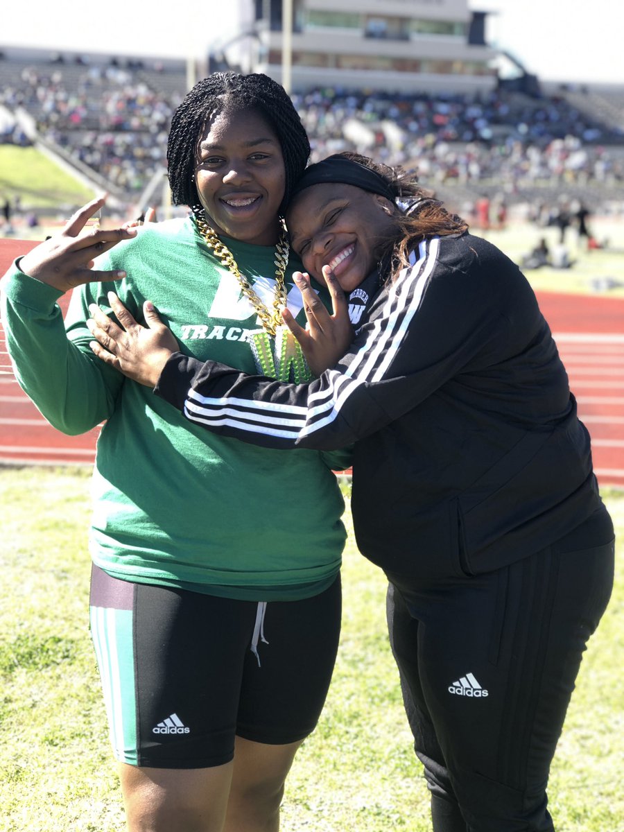 WebberTFXC's tweet photo. Yesterday the women shot putters had a great day with a couple PRs. Courtnie Perry set a new PR with a throw of 10.93m (35’10.5) and Paulette Burke set a new PR with a throw of 10.60m (34’9.5). #girlpower #wethrowthingsfar #webbertf https://t.co/4mOW3hO0c7
