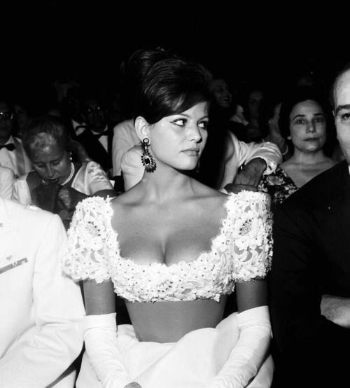 yslsoul's tweet photo. Claudia Cardinale in the 60s was such an Italian beauty https://t.co/SZDSk1UGvf