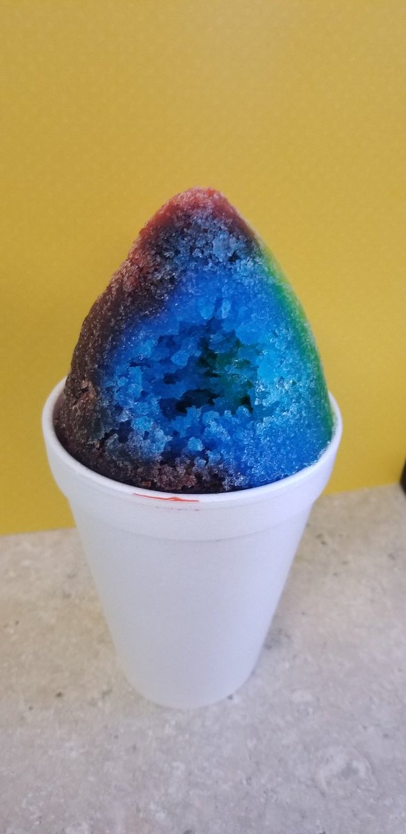EdsSnoCones's tweet photo. Make your own rainbow with any three flavors! 🌈☀️#EdsSnoCones https://t.co/n20AET8hak