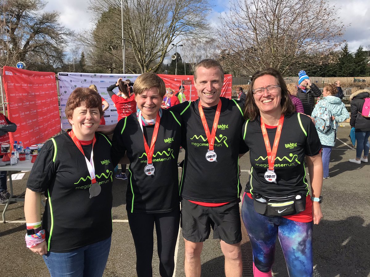 SarahJSpall's tweet image. The @MegaMeterRun Mercer runners at the @surreyhalf this morning for my #MMRun 10 For the 5k and for @ChristinaDove7 @stuartsfia @selwine #MMRrun x 4 &amp;amp; ‘way more than me’ well done all on your half marathon efforts today. #merceractive #nuttyrunners #Surreyhalf