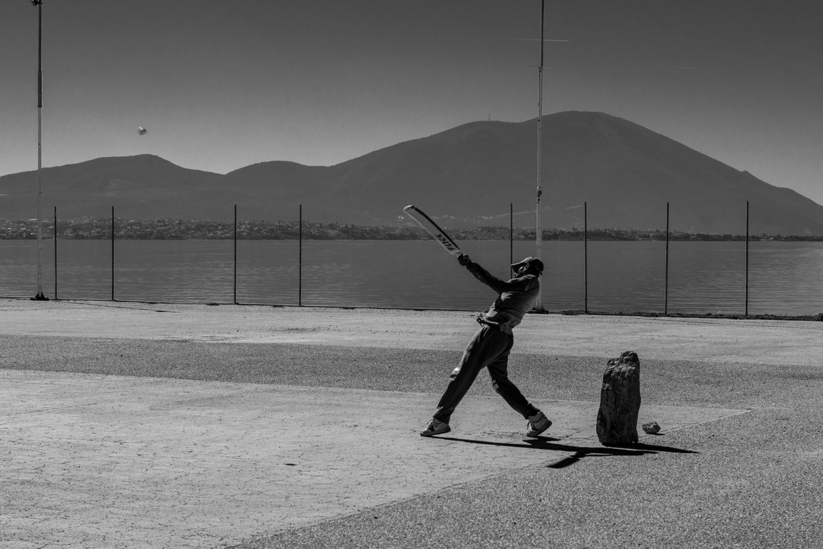 xandra_photo's tweet photo. #cricket at #crazy_waters https://t.co/daNU1Up03n