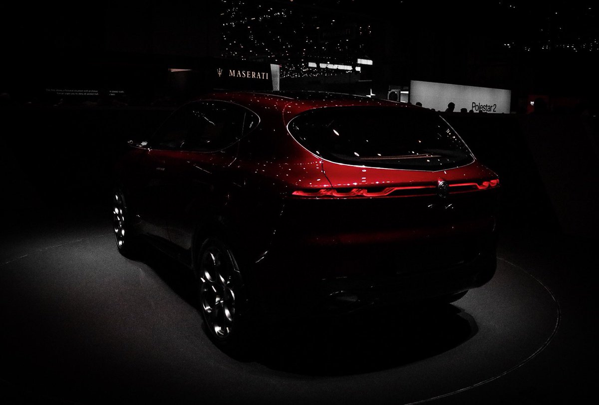 bellox98's tweet photo. The Alfa Romeo Tonale at #GIMS2019 #GimsSwiss 🇮🇹 https://t.co/U5zleHblzh