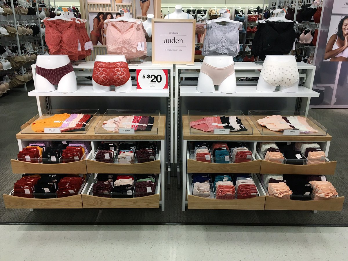 CarlingHale's tweet photo. Auden.
#targetstyle #projectlace #auden #T1542 @target https://t.co/ugI4XZrujz