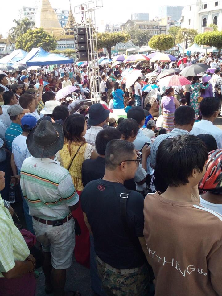 ohn_thein's tweet photo. Demonstration for The 2008 constitution, 59 (f)
Identify conservation at Yangon City Hall in March 10  2019.

https://t.co/x9CDiN2ACs… https://t.co/KNu0QBX9GA