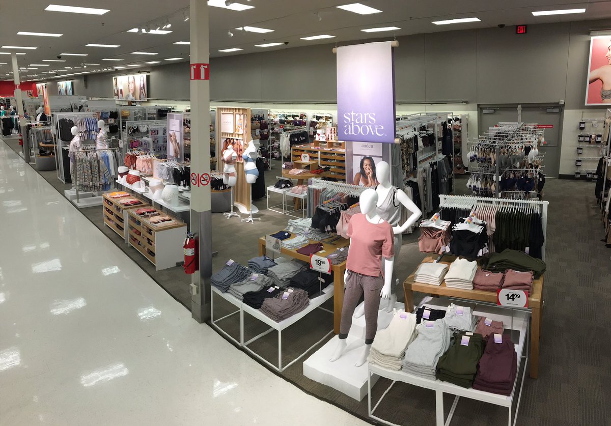 CarlingHale's tweet photo. Stars Above.
#targetstyle #projectlace #starsabove #t1542 https://t.co/c692HbXiAu