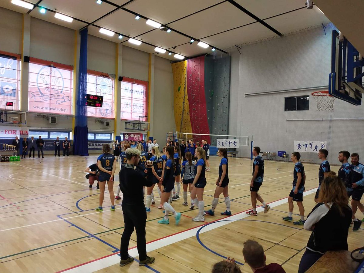umktv's tweet photo. XLIX Turniej Kopernikański w piłce siatkowej kobiet i mężczyzn za nami. Wkrótce pojawi się u nas relacja. https://t.co/l8KKOF5UUK