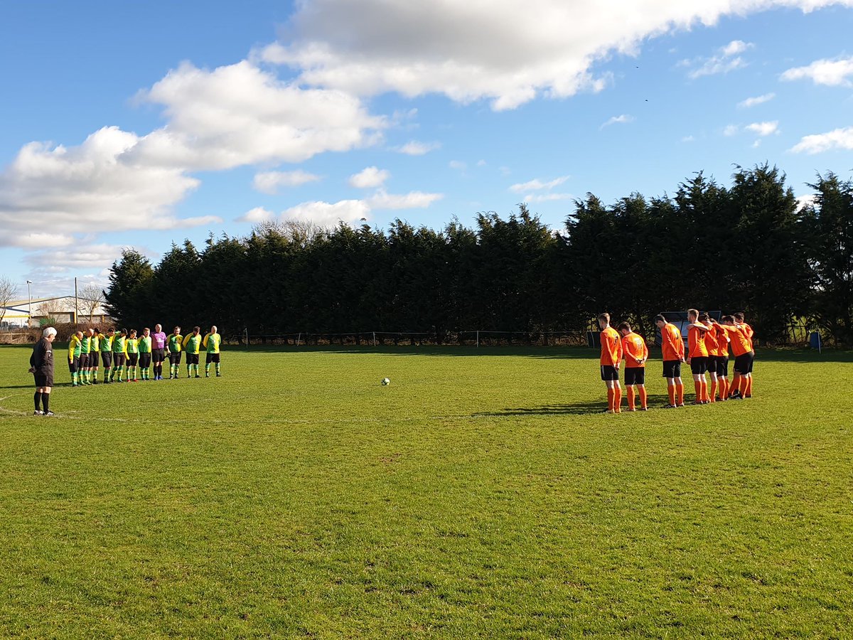 MisterSlush's tweet image. On Sat 9th March 1991 a wonderful player was taken from us doing what he loved. On Sat 9th March 2019, @EasingtonUtd (&amp;amp; @BrandesAFC) players too young to have known him bowed heads in his memory. I reckon Melv would've thought we were daft! Remembering  #TheGoalMachine...  💚🖤💛