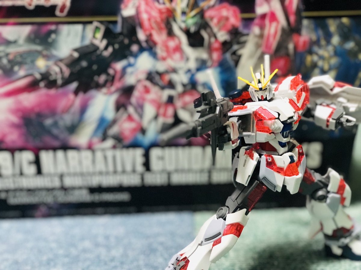 ASIMO93750375's tweet photo. 卒業式も終わり落ち着いたので作りました〜〜！めっちゃかっこいいやんけ！サイコフレームがむき出しになってる所が最高w#ガンプラ#ナラティブガンダム https://t.co/pJAlCmeLPf