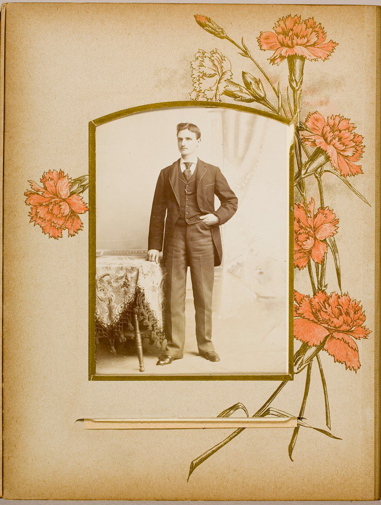 harvartmuseums's tweet photo. Before the existence of printing technologies that could rapidly reproduce photographs in ink, books in the 19th century were illustrated with actual photographs. https://t.co/m6vi0ZpyKK https://t.co/WPbkdmdJCf