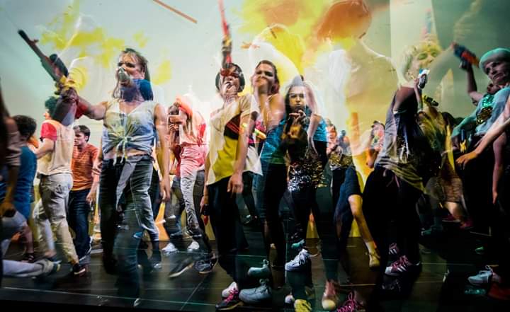 TCalderonVLL's tweet photo. ¿El finde se ha pasado y no has bailado todo lo que querías?😢😭¡No problem!🤩
👉A partir de mañana a las 17h en @TCalderonVLL, ven a #bailar #Disco de la mano de #PereFaura y su #workshop "Sweet Fever". Baile, proyecciones y mucho más te esperan en #MeetYouValladolid. ¿Bailas? https://t.co/X2n3okPq10