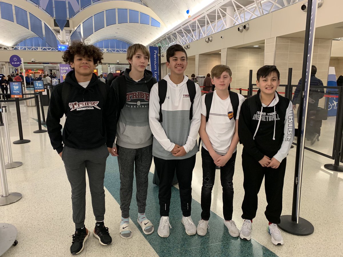 TXTribeHoops's tweet photo. #TribeTime Representing the great state of Texas in Vegas at #TheShow National Championship‼️🏀🏀 https://t.co/Y1P2SnztMI