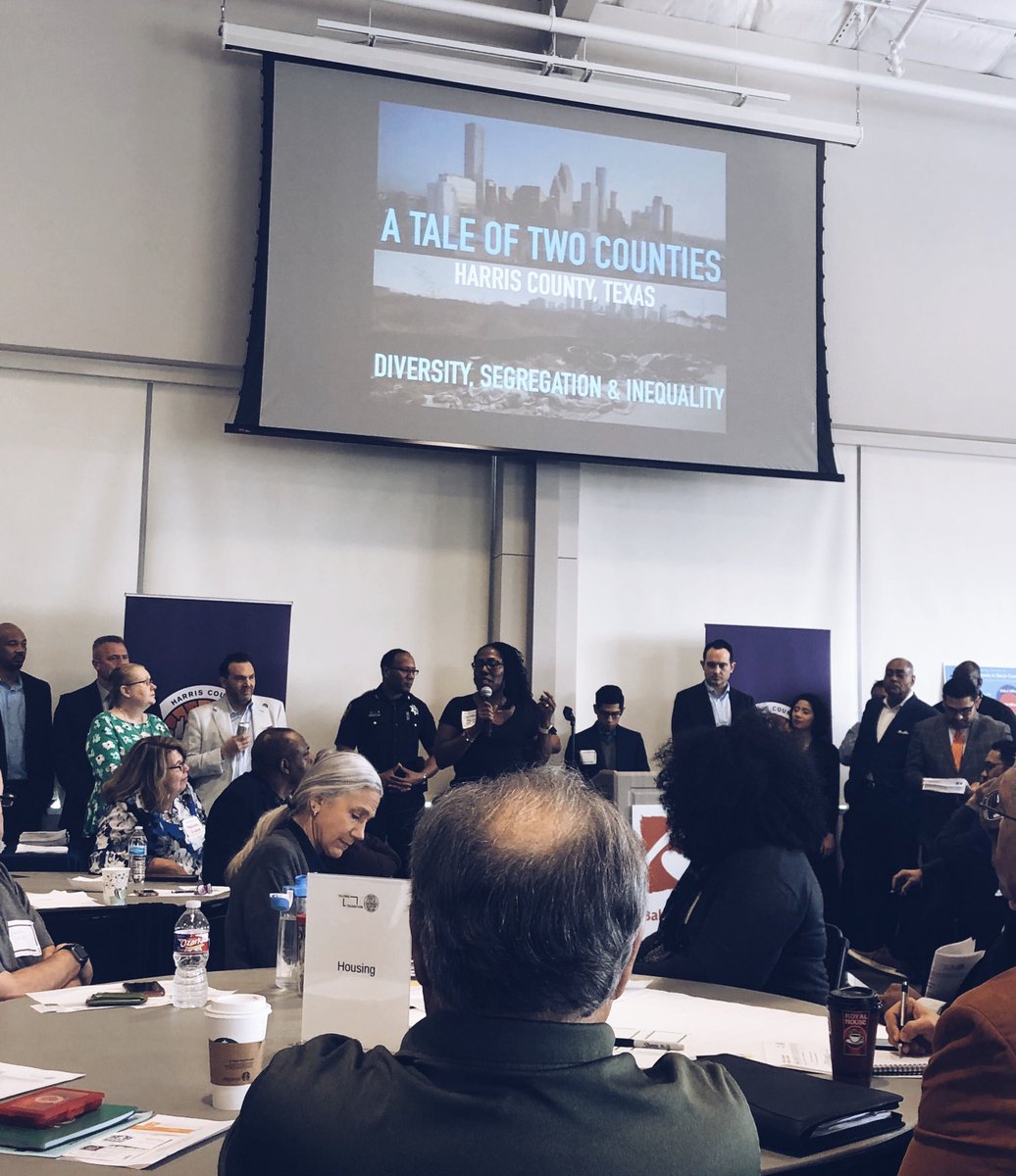 chrishelle3's tweet photo. I am grateful to have lead a conversation about #HousingEquity to begin unpacking the #HousingAffordabilityCrisis. Thank you @JudgeHidalgo for including @HOME_Coalition to be a part of this necessary discussion. #TalkingTransition #CivicSaturday https://t.co/5QPn7v1kLJ