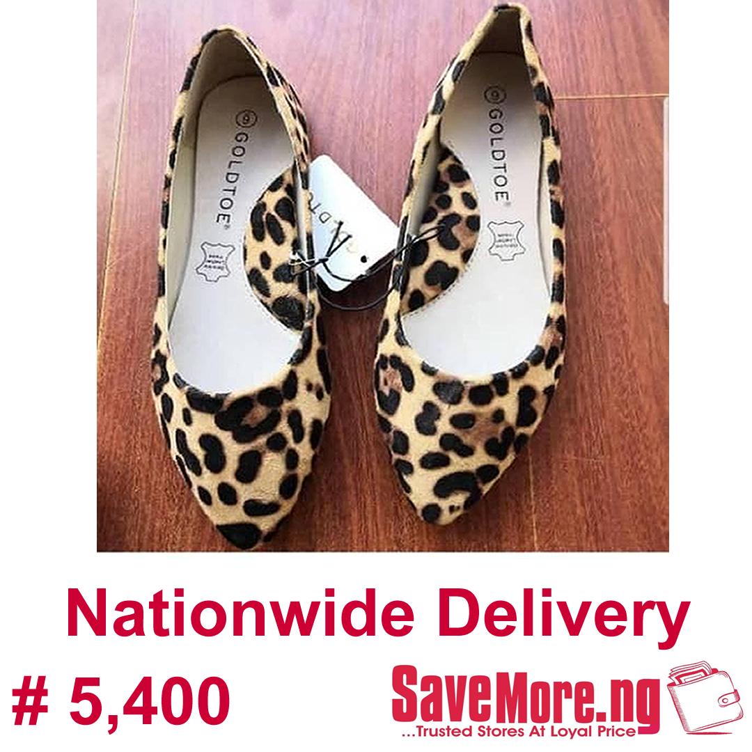 Get in here shoe lovers
Get this leopard print flat shoes savemore.ng/flat-shoes 
#savemoreng #naijaonlinemarket #saturdaythoughts #ecommerce #savemorefashion #nationwidedelivery #naijafashion #shoponline #weekendshopping