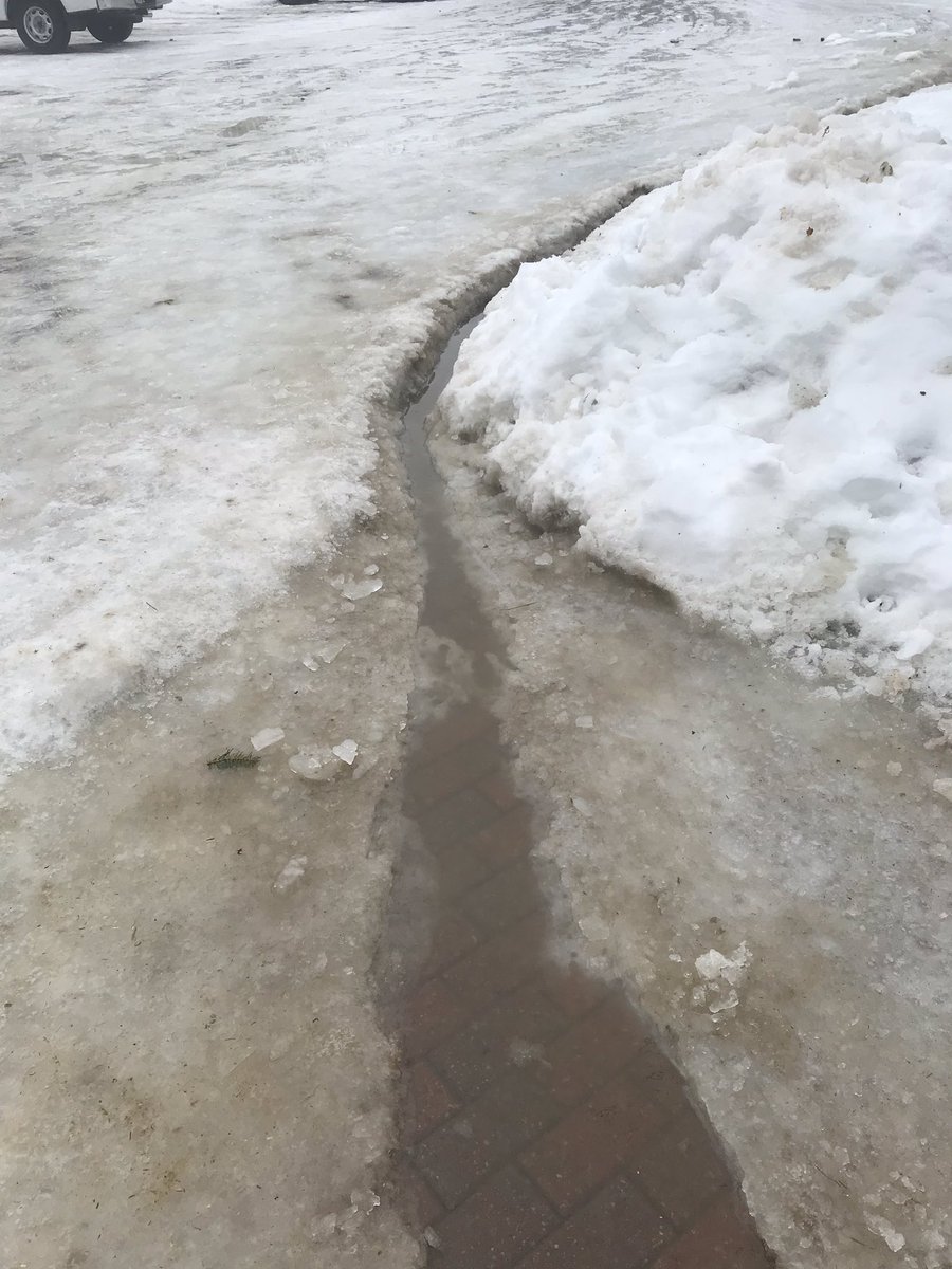bronwynnewilton's tweet photo. And while the horses are warm and dry in the barn, the humans try to dig trenches out of the ice to keep them that way. #barnfun #needsomesunshine #horsesbetterbegrateful https://t.co/9Z6TnxWxEv