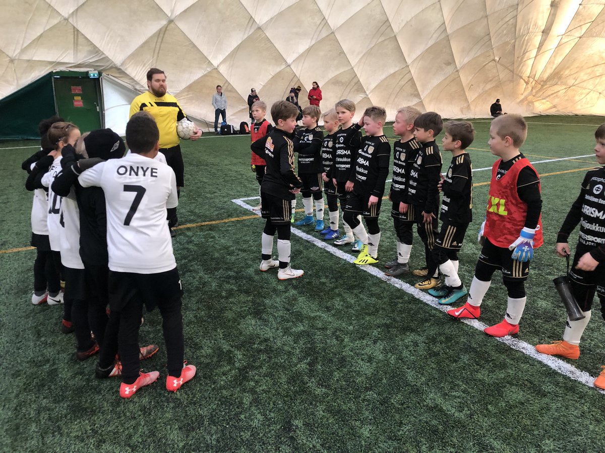 10unitedkapa's tweet photo. Tampereella miniliigaa Ilveksen vieraana ⚽️

Hyvät pelit myös vs SJK, HJK, TPS ja FC Honka.

#jalkapallo
#junnufutis
#Hervanta
#Jalitsu https://t.co/zjmReZzxoR