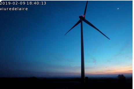 EsEnerInvest's tweet photo. Ayer 18:40h: el molino Erl SCEE alcanzó 4 millones kWh generados desde la puesta en funcionamiento. Pronto celebrarán un año en @Viuredelaire! Felicidades desde @EsEnerInvest. Conoce este proyecto con Premio #ENERINVEST https://t.co/ue734kOwIW @greenpeace_esp @clusterEE @diba https://t.co/Miljw5tTVY