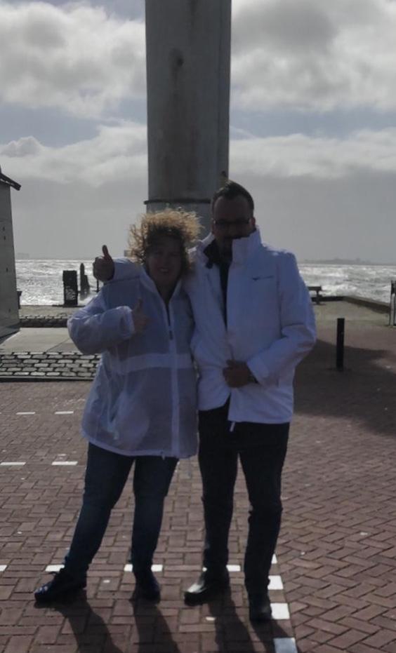 sasenco01's tweet photo. Ook de #westerstorm kan de #PVV campagne niet tarten! Zo is @PVVZH vandaag oa in #Westvoorne en #Hellevoetsluis
#StemZeWeg #stemPVV https://t.co/bjRK0tMRjQ