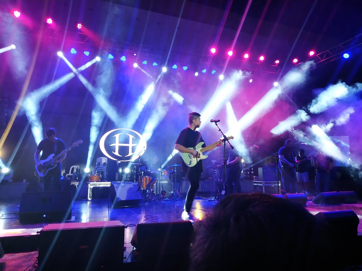 Kobzxc's tweet photo. One of the, and always will be, the Best 👌
@hale_music
#Awit32
#GrandFinalsNight
#AuthenticAteneanMusic https://t.co/BIyn1FWU0m