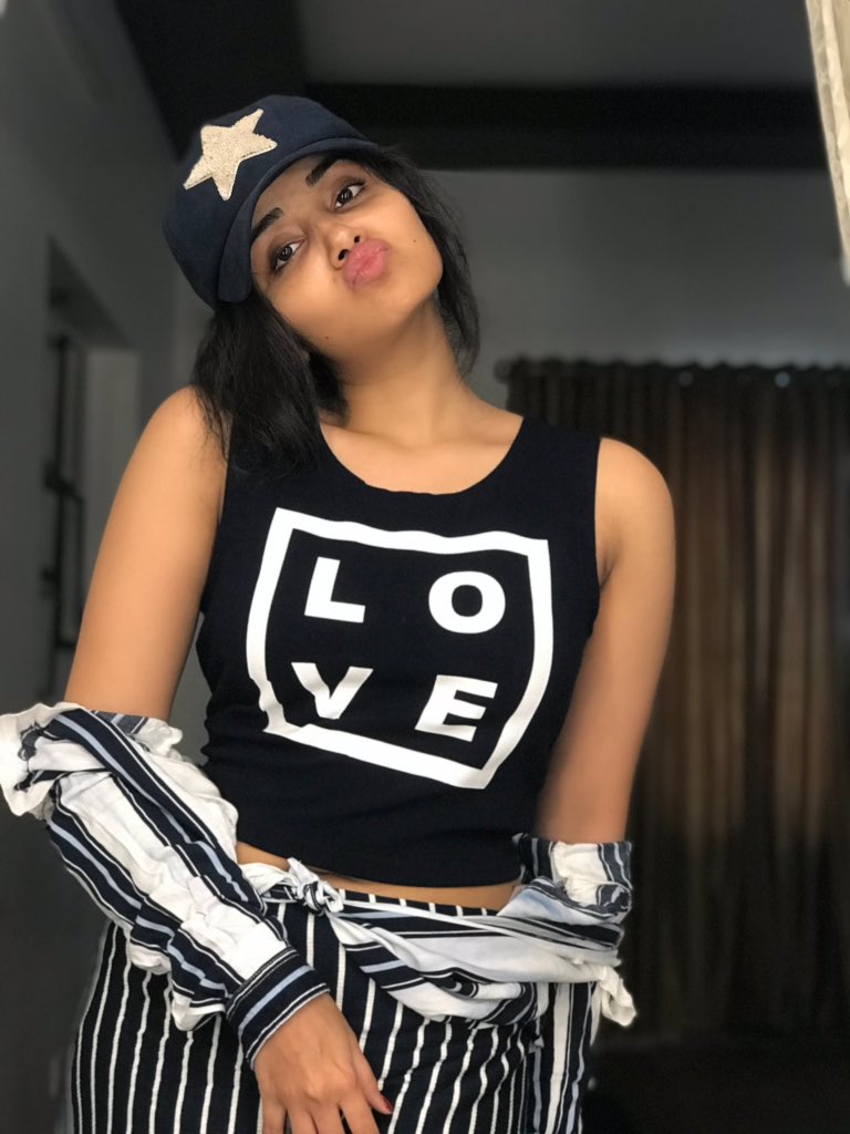anupamahere's tweet photo. A complete mess 😝 https://t.co/5dHazgh10p