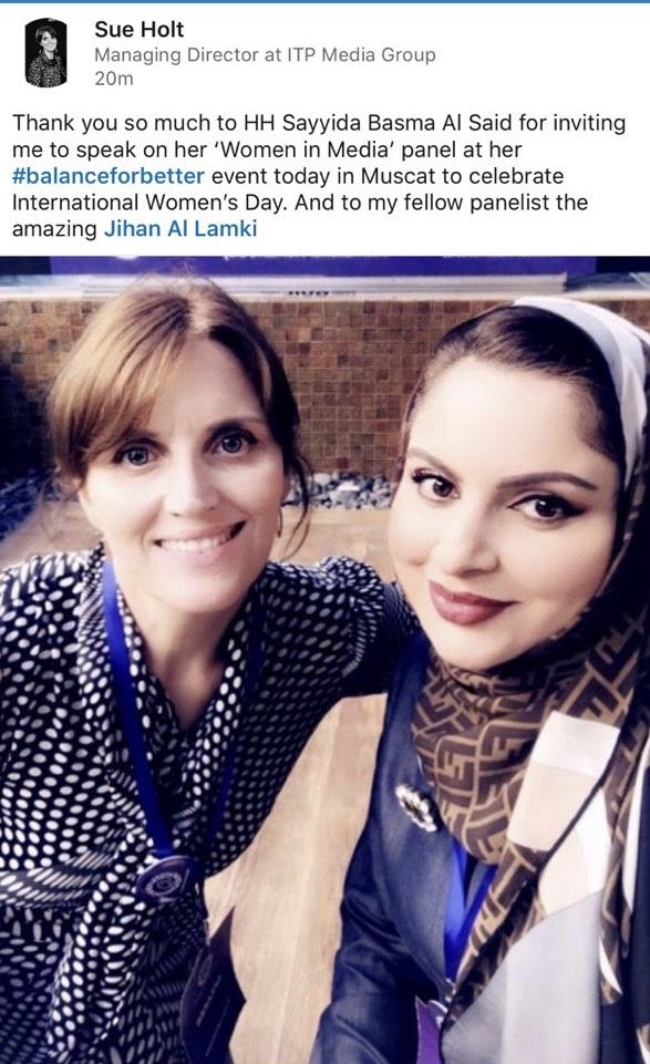 jihanlamki1's tweet photo. أوجزت قصتي في تجمع نسائي ممتع 
كما رافقتني الرائعة سو هولت🌷
شكراً لكن أيها الرائعات🌷
والشكر لعيادة همسات السكون🌷 
@SerenityMuscat @harpersbazaarus @OK_Magazine @ArabianBusiness 
#يوم_المراه_العالمي 
#WomensDay2019 
#BalanceforBetter https://t.co/vikmB2GltH