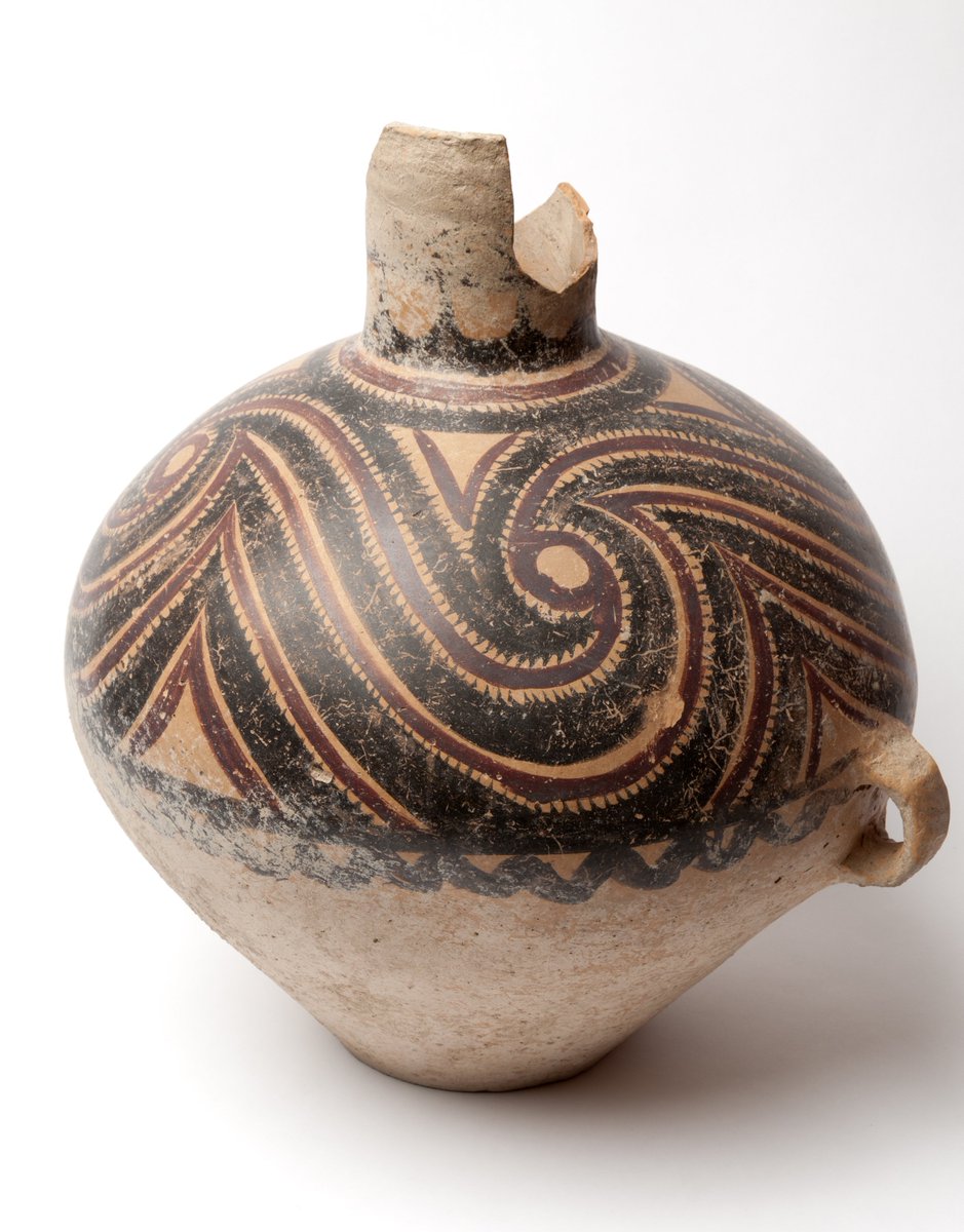 #LeSaviezVous La céramique est le premier art du feu développé par l’Homme. Cette invention apparaît en Chine entre - 20 000 et - 18 000 ans, puis au Japon et au Proche-Orient. Mais elle était, semble-t-il, déjà connue depuis le Paléolithique. museedelhomme.fr