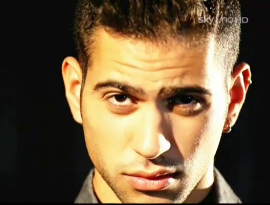 nevarronummies's tweet photo. Alessandro Mahmoud #XF6 #Mahmood https://t.co/3Wvk7zXafh