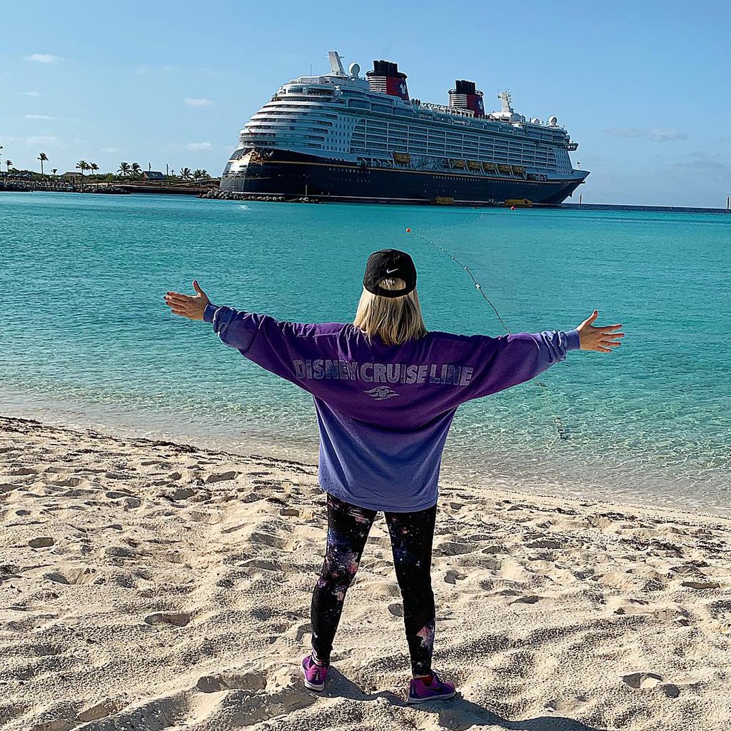Her Universe tweet media