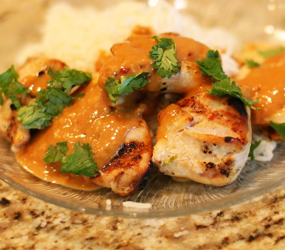 RecetasMexicana's tweet photo. #recteas Pollo en salsa de cacahuate
Ver receta. https://t.co/HAtNl41hSm https://t.co/eDbJSLhxYT
