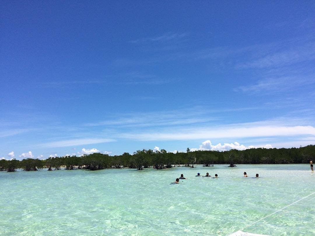 seulgeewonii's tweet photo. @ACEtheticsMC Alibijaban Island, Quezon ποΈπ
Napaka clear ng water, mas malinis pa sa pagkatao ko π©π
#AskADN
#PhilippineEncounters https://t.co/PfPhijwjfp