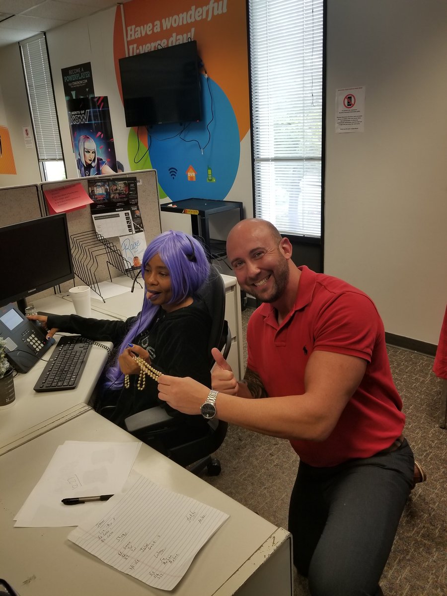 SeanFeig's tweet photo. The Carnaval blitz continues, here's some reps trending to win! @RickyPaulaATT @Shaqtasticmom @LatoyaMiami7ATT @KJulesATT @giselarod12 https://t.co/DyEY0kiBXE