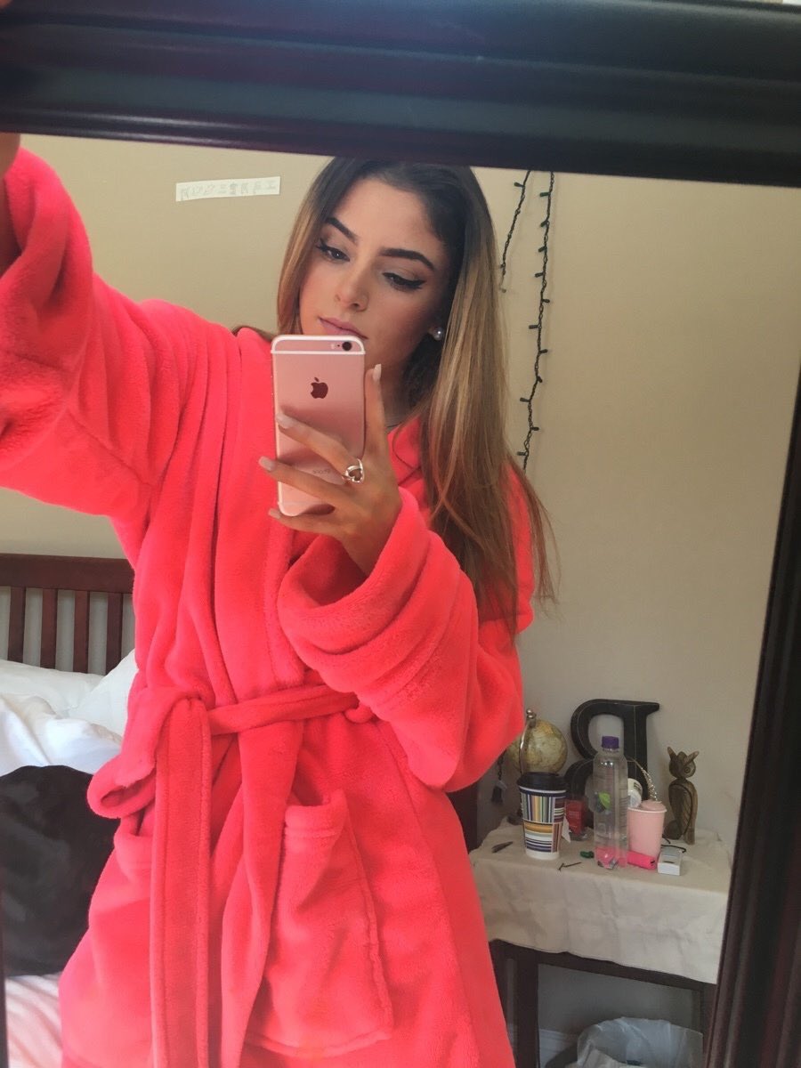 baddiebellaaa's tweet image. Retweet if you’d tear off my robe and pound me #horny #boobs #tits #pussy #porn #amateurporn #nsfw #cumslut #blowjob #sex #slut #ass #dick #cock #jailbait #bbc #gangbang #cuckold #fuck #fuckme #whore #cumtribute