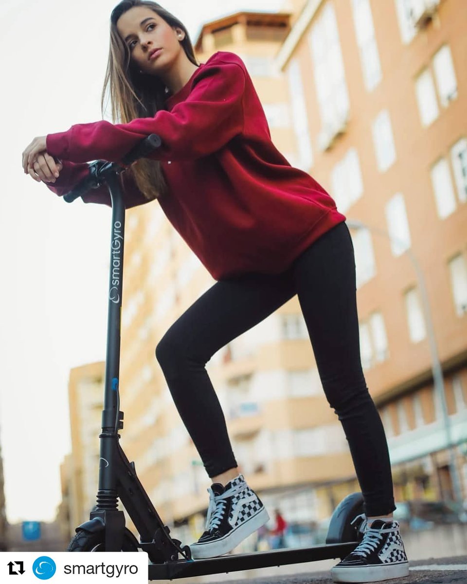 smartGyro_ES's tweet photo. ATENCIÓN!!!! ⚠️ esta noche a las 22 h en DIRECTO en instagram 
 @MariaQMCJ3 ser sortea un #smartgyro Xtreme XD ¡podéis participar hasta las 21 horas! ⚠️
https://t.co/cRxcYPuSmx
#subeasmartgyro #sorteo #movilidad @bombonspain https://t.co/0e8VU47Jek