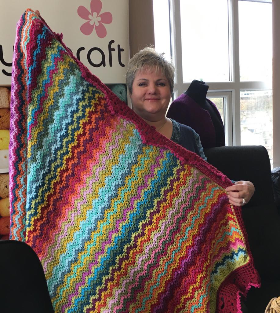 StylecraftYarn's tweet photo. It is always great to see what our lovely #Blogstars have been up to lately. Lucia of the Lucia’s Figtree blog has been very busy of late and brought lots to show and tell, including her version of the Havnna blanket and a project using colourful motifs in our Classique Cotton. https://t.co/CWdbcwhcdC