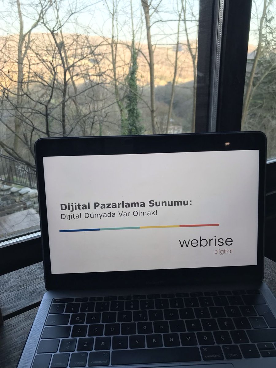 webrisedigital's tweet photo. Dijital Dünyada Var Olmak! temalı dağ kulubesinde Pazar keyfi 😁🍁🌲🍂
#webrise #digital #marketing #google #ads #seo #sem #yandex #digitalmarketing #organic #growth #sunday #digitaltrends #pazar #dijital #advertising https://t.co/fkGQjuROAt