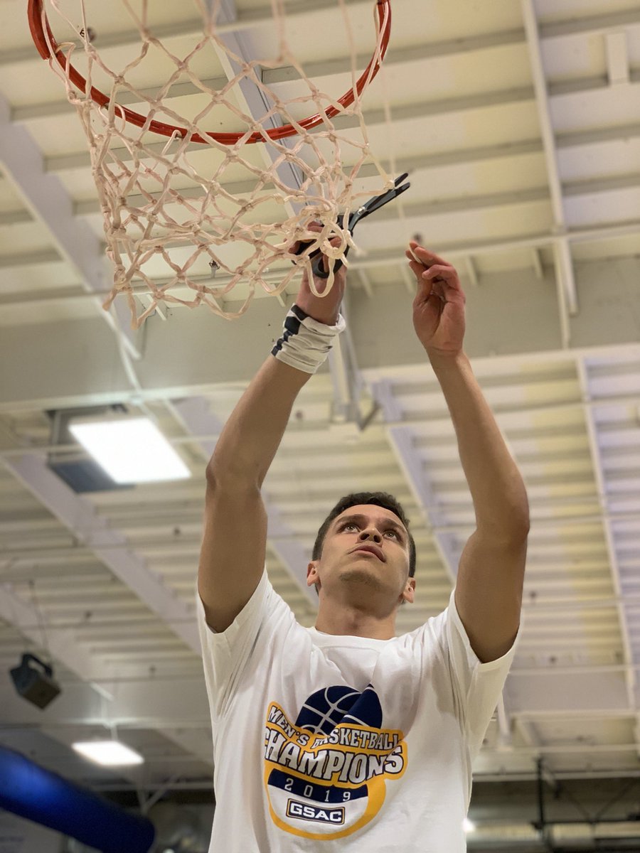 gsacsports's tweet photo. 📸: HISTORY WAS MADE LAST NIGHT...🏆🏆🏆 @TMUAthletics won it's third straight GSAC 🏀 tournament championship! Swipe to 👀 the Mustangs ✂️ down the net. https://t.co/JCEbPPLHp3