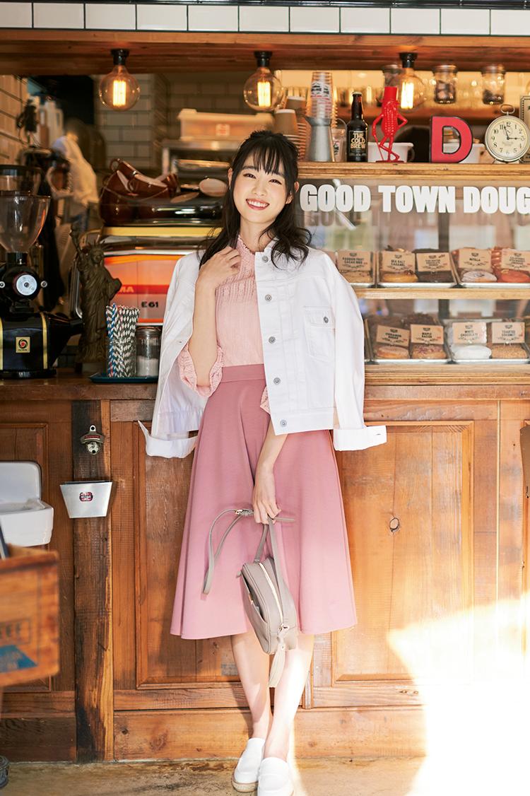 髙橋ひかる 中国応援会 Gu 白gジャンが可愛すぎ 男ウケバツグンのお手本コーデ3選 春服を買いたいけど 今すぐそんなに沢山揃えるお金はない そんなあなたにおすすめしたいのが Guのガーリー服たち 着回し力もあって しかもお買い得