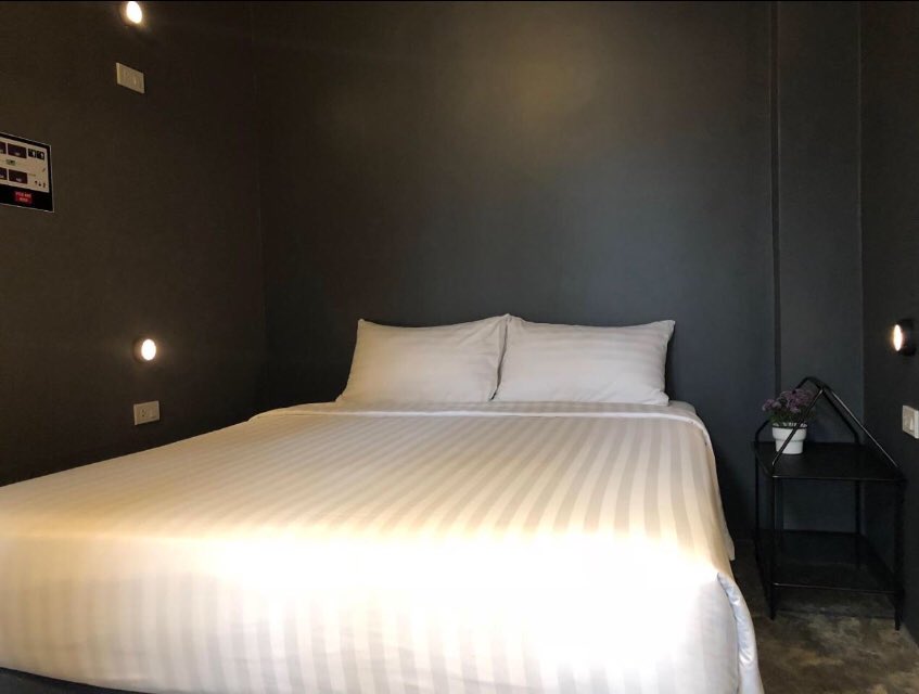 famesBlog's tweet image. Deal of the day Issara by D Hostel bit.ly/2EZDvan Bangkok Thailand #Thailand #Amazing #Bangkok #AmazingThailand #travel #travelbangkok #Hotel #BangkokHotel #DealHotel #HotelDeal