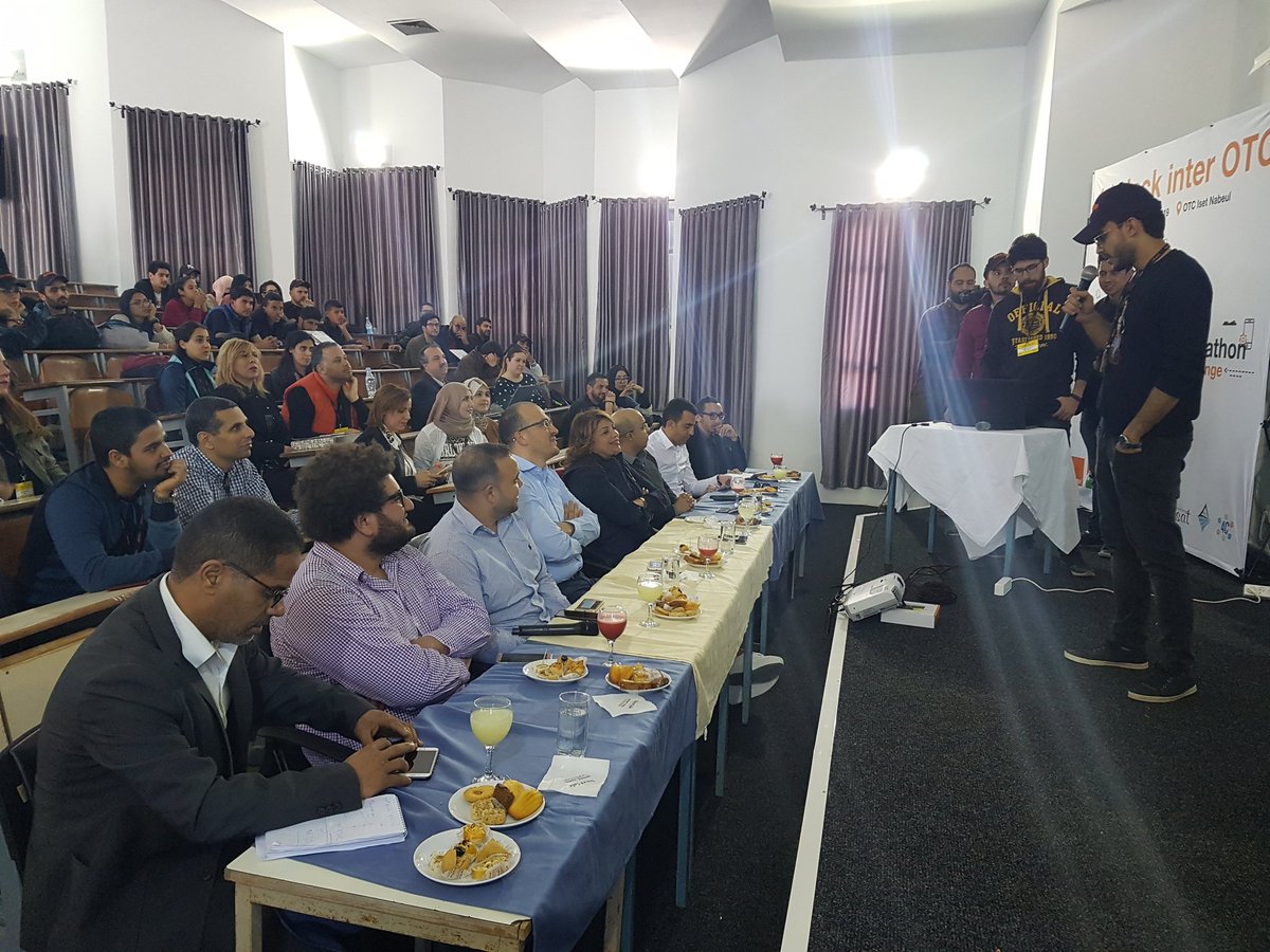 leilameh's tweet photo. 12 équipes sont arrivées au bout du #1stHackInterODC 🤯⌛24H d'analyse, de recherche et persévérance pr convaincre en 3mn chrono ⌛ un jury de 8 experts en #BigData et #DataScience 👨‍💻👩‍💻👏 BRAVO à ts les participants de l #ENISO #ISET_Nabeul #INSAT #ISET_Kef #ISI_Kef #ODC https://t.co/RL3xrGEAHQ
