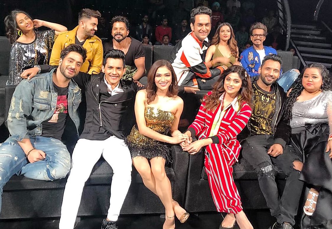 Vikas Gupta (@iam_vikasgupta) on Twitter photo The Time Has Come #Finale #KhatronKeKhiladi <a href="/ShamitaShetty/">Shamita Shetty 🦋</a> <a href="/punitjpathak/">Punit J Pathak</a> <a href="/bharti_lalli/">Bharti singh</a> <a href="/writerharsh/">haarsh limbachiyaa</a> <a href="/avika_n_joy/">Avika Gor</a> <a href="/PanditRidhima/">Ridhima Pandit</a> <a href="/zainimam01/">zain imam</a> <a href="/jasminbhasin/">Jasmine bhasin</a> <a href="/AlyGoni/">Aly Goni</a> <a href="/sreesanth36/">Sreesanth</a> & <a href="/iamrohitshetty/">Rohit Shetty</a> We bid Farewell from Weekend But will be back on #KhatraKhatraKhatra 6pm on <a href="/ColorsTV/">ColorsTV</a> The Time Has Come #Finale #KhatronKeKhiladi <a href="/ShamitaShetty/">Shamita Shetty 🦋</a> <a href="/punitjpathak/">Punit J Pathak</a> <a href="/bharti_lalli/">Bharti singh</a> <a href="/writerharsh/">haarsh limbachiyaa</a> <a href="/avika_n_joy/">Avika Gor</a> <a href="/PanditRidhima/">Ridhima Pandit</a> <a href="/zainimam01/">zain imam</a> <a href="/jasminbhasin/">Jasmine bhasin</a> <a href="/AlyGoni/">Aly Goni</a> <a href="/sreesanth36/">Sreesanth</a> & <a href="/iamrohitshetty/">Rohit Shetty</a> We bid Farewell from Weekend But will be back on #KhatraKhatraKhatra 6pm on <a href="/ColorsTV/">ColorsTV</a>
