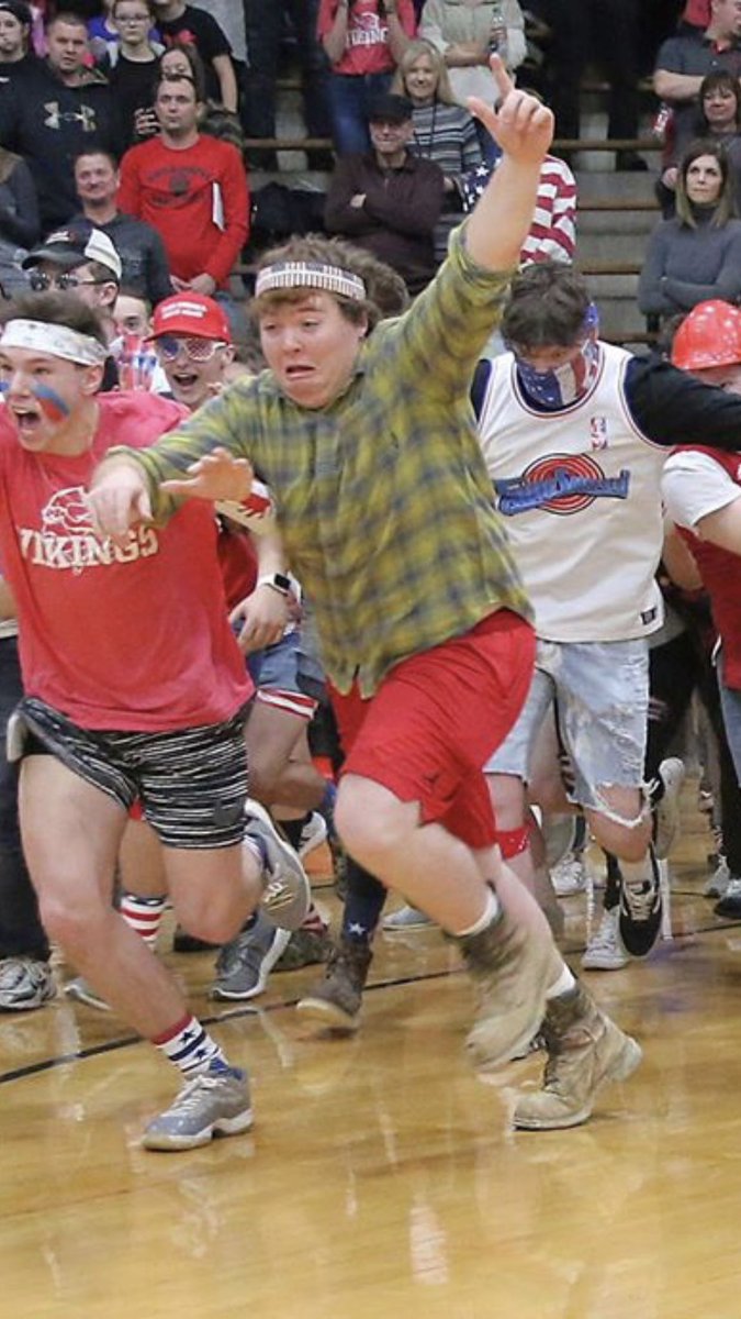 TheBRBLOCK's tweet image. the feeling when you wake up and realize you’re going back to the Semi state ... oh and that the Semi state is only 7 miles away from the homestead. Big weekend coming up. #ForTheBlock