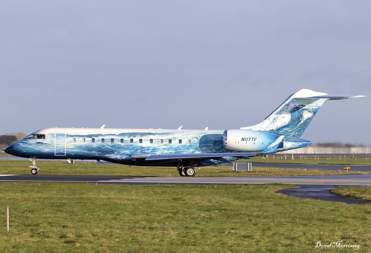 birrlad's tweet photo. One of nicest Bizjets I've photographed. Departing @DublinAirport in nice sunlight Tudor Investment Corp. @bombardierjets Global Express N117TF. #avgeek #aviationphotography #bizjet #dublinairport #bombardier #smartlooking https://t.co/cvtHp6Ni4e