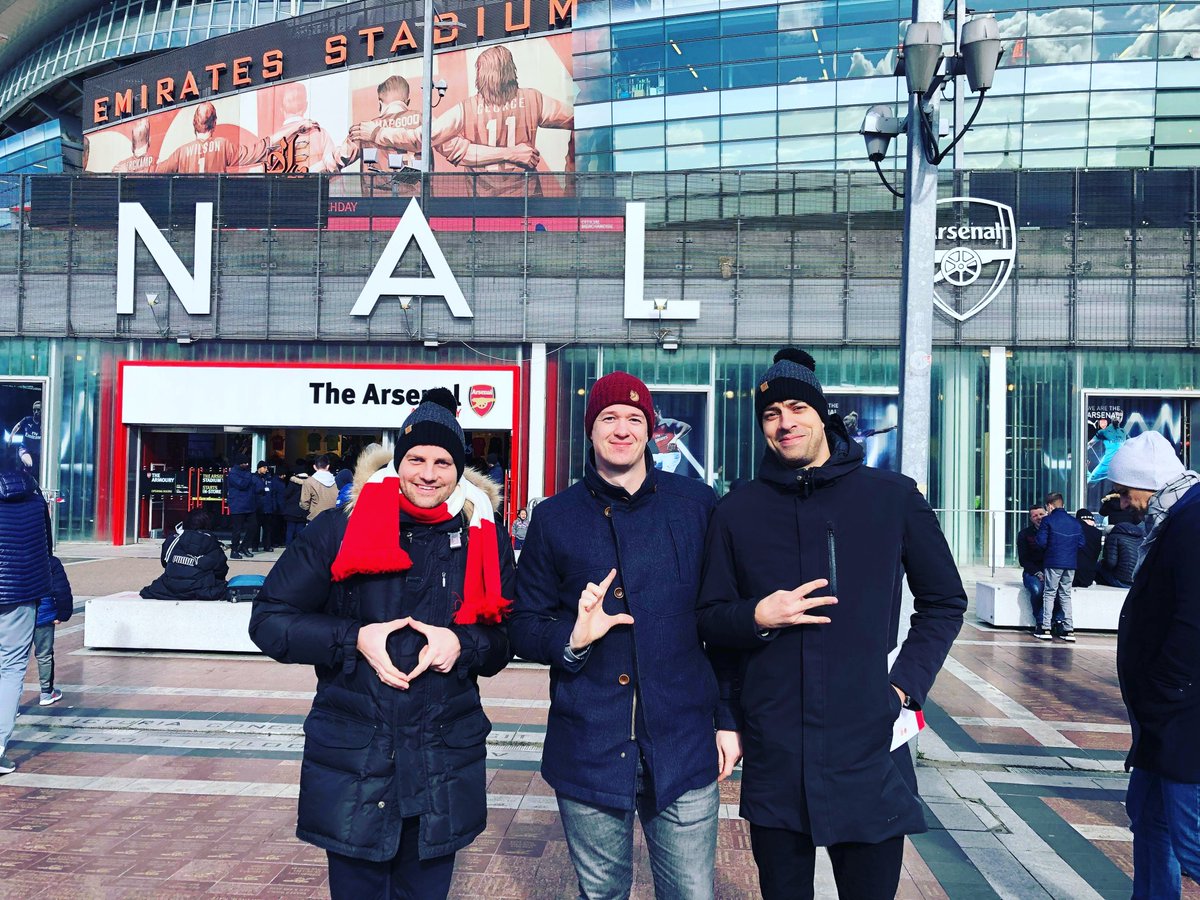 jdronnen's tweet image. Steik kor vi kosa oss! Gutta på Arsenal-United. Undercover! OLE at the wheel! #2pl #2fcf #2sport #iløvenshule