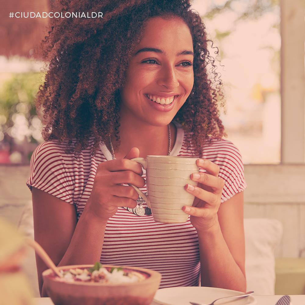 CiudadColoniaDR's tweet photo. A good meal with the #CiudadColonialDR in the background, is an experience like no other that you will always enjoy as if it were the first time. https://t.co/RGWQxQnMh0