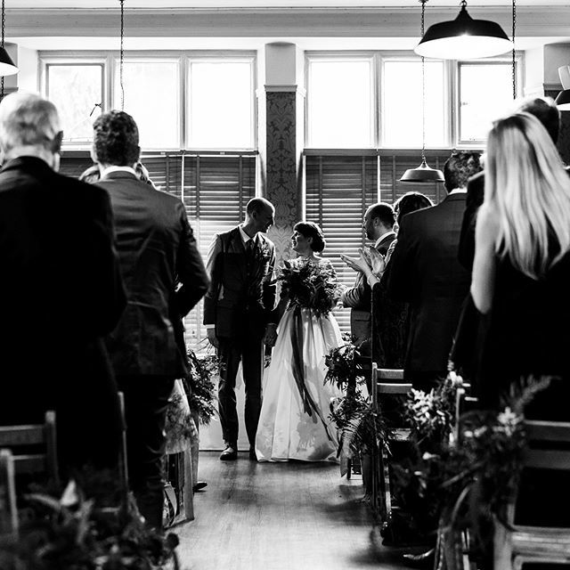 Newly wed vibezzzzz @nellyjw @thewilliamcecil #thewilliamcecil #pubwedding #wedding #weddingday #coolwedding #stamford #weddingplanning #bride #bridetobe #engaged #stamfordwedding #atthececil #stamfordlincs #williamcecil #coolbride #stamforduk #londonwed… ift.tt/2NRuX8f