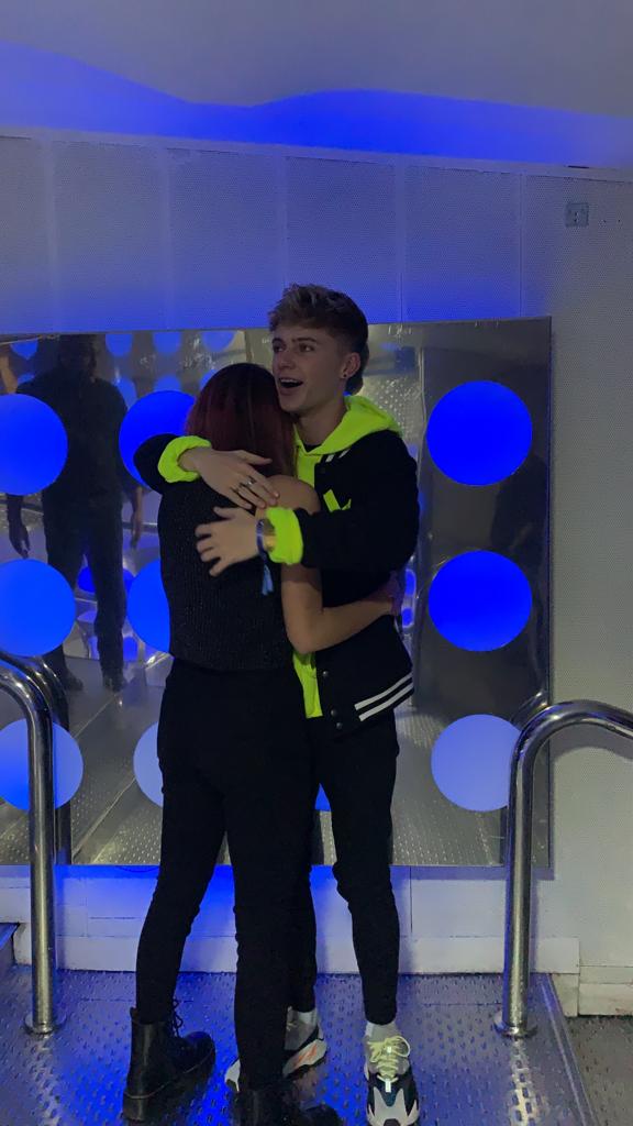 unicorncantwell's tweet photo. I can't wait to meet you again... you changed my world in just a few seconds. I miss you so much @HRVY https://t.co/9xhXaJkaWu